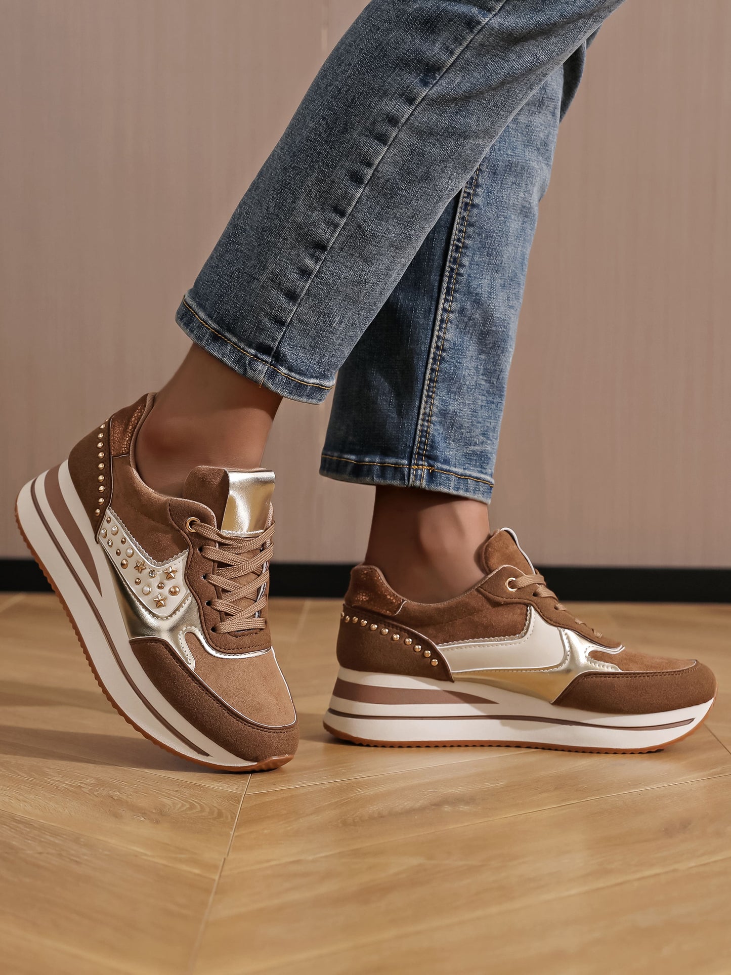 Sneakers - 1910 Camel