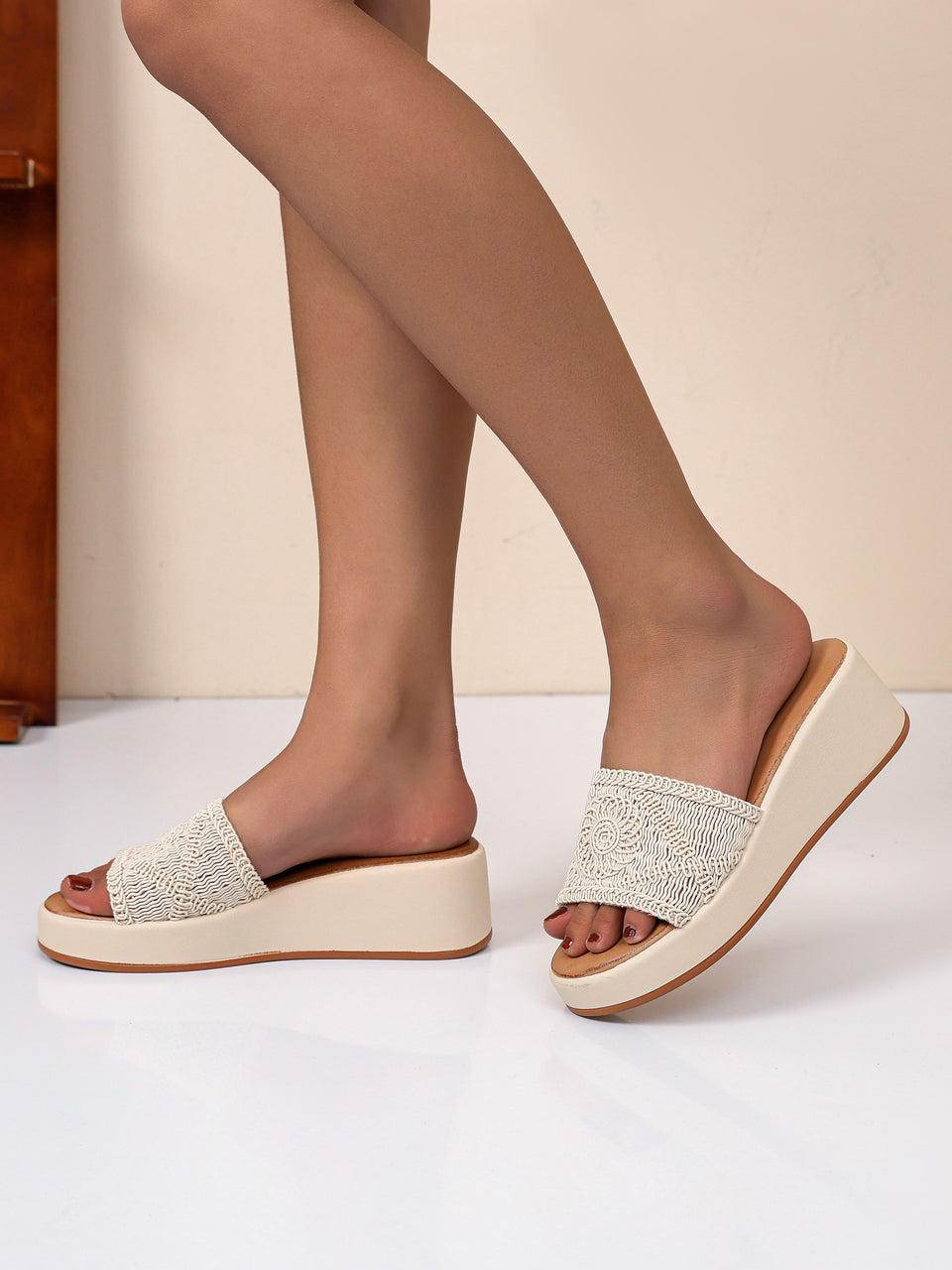 Ciabatte con Zeppa - 3546 Beige